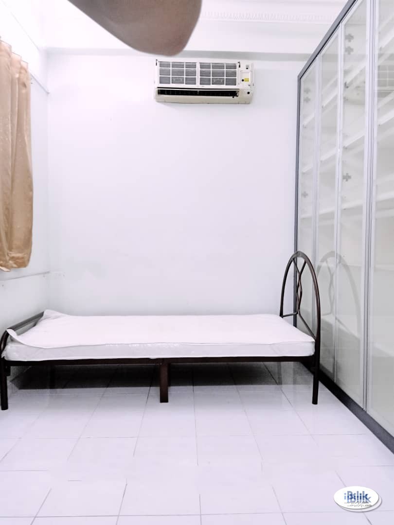 🤞ROOM AT SHAH ALAM 🤞ONLY ONE MONTH DEPOSIT - Image 1