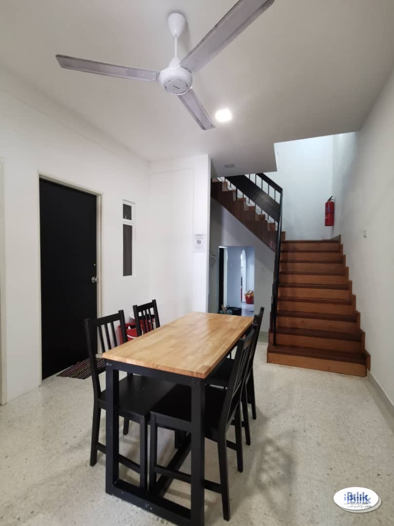 Middle Room at SS2, Petaling Jaya - Image 4