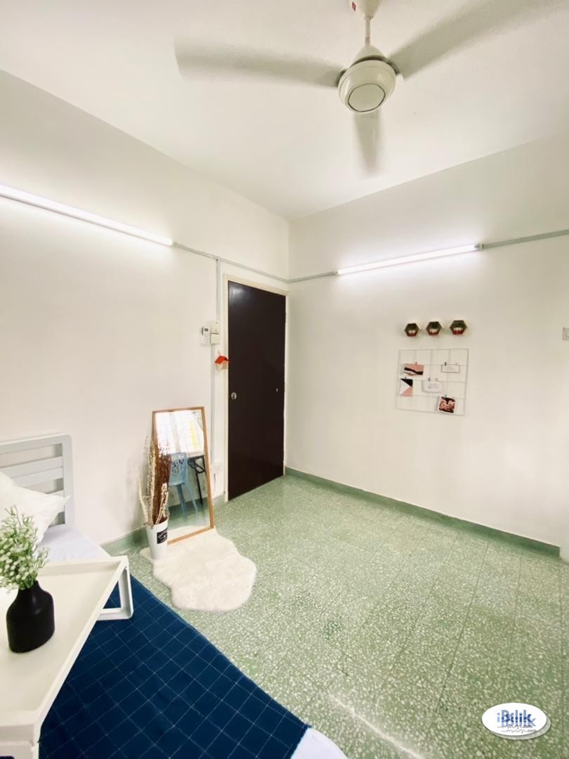 ✨💥Master Room at LRT ASIA JAYA Petaling Jaya, Selangor - Image 1