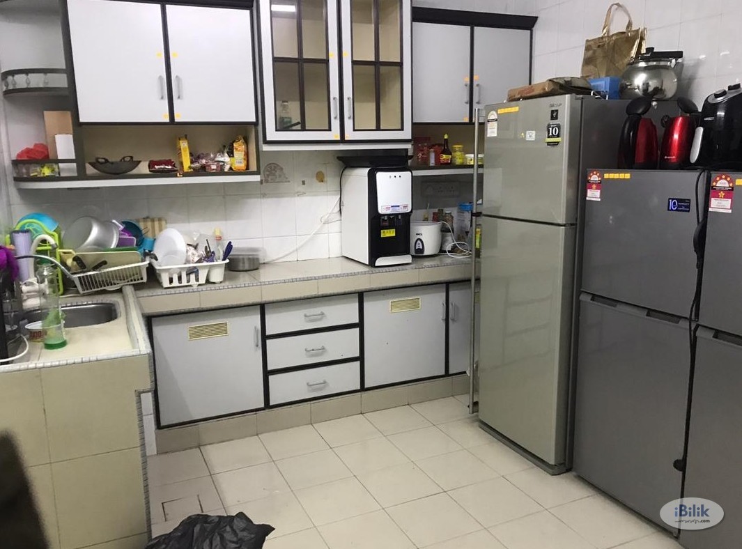 BELOW RM500 A/CON ROOM AT BANDAR UTAMA - Image 3