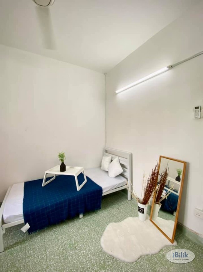 NO DEPOSIT !! Middle Room at PJS 9, Bandar Sunway - Image 1