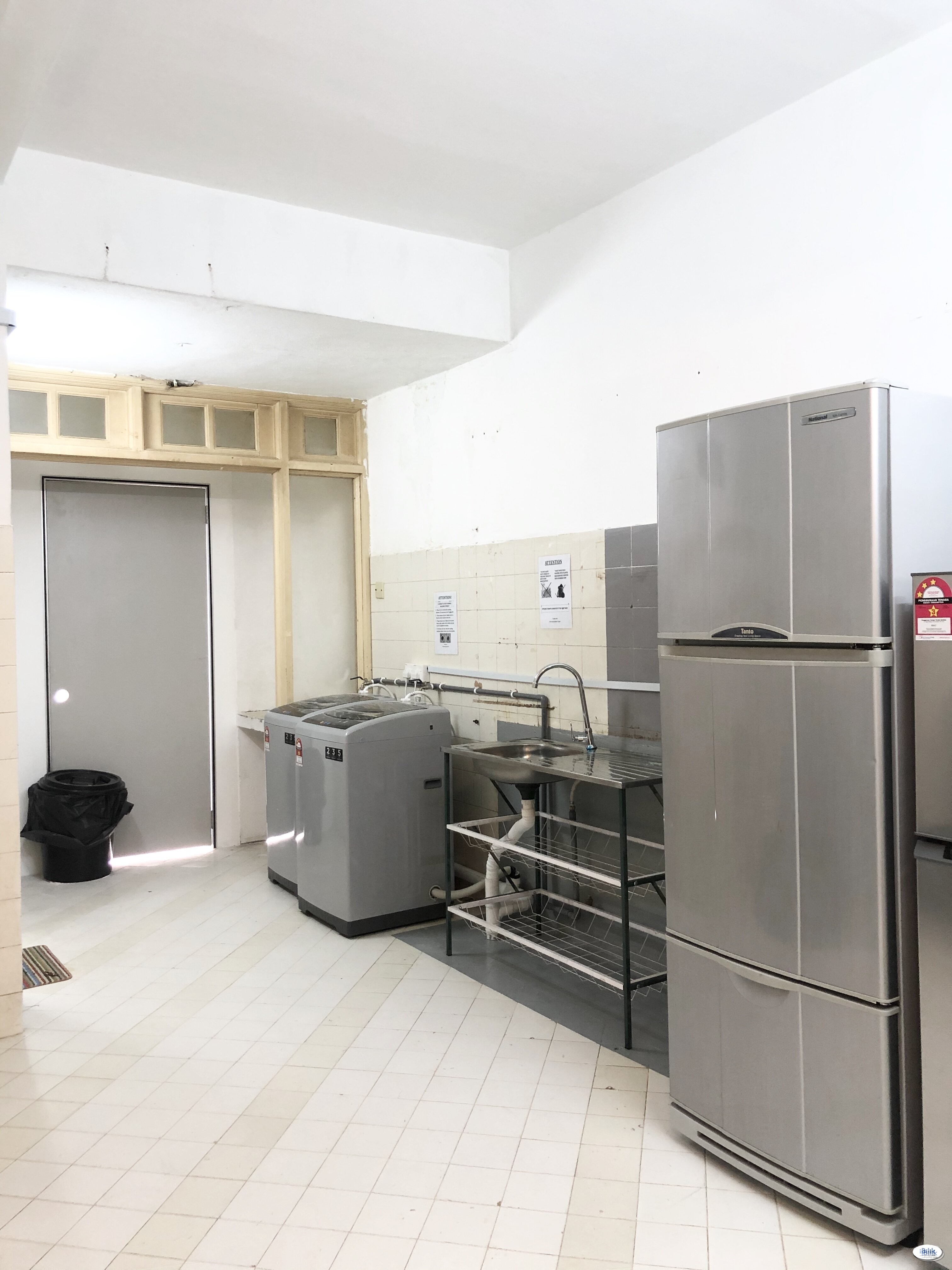 🏠 Room Available For Rent 🏠  😱1 Month Deposit Only 一个月抵押金 😱  😍 Facilities 😍 设施 😍  ❄️Air-Condition and Fan 冷气和电风扇  📱Hi-Sp - Image 2