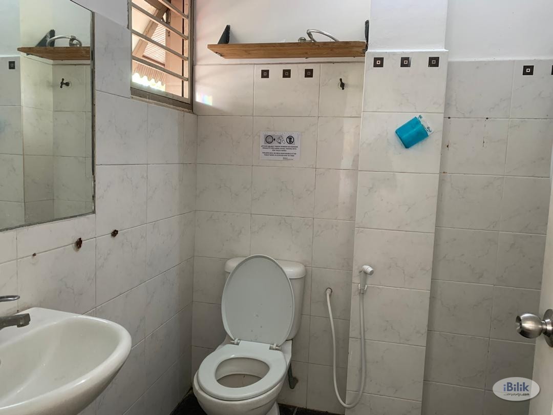 1 MONTH DEPOSIT MEDIUM ROOM IN SS24 , LRT KELANA JAYA , DAMANSARA JAYA , MEDAN SELERA MBPJ DAMANSARA KIM , KAMPUNG KAYU  - Image 1
