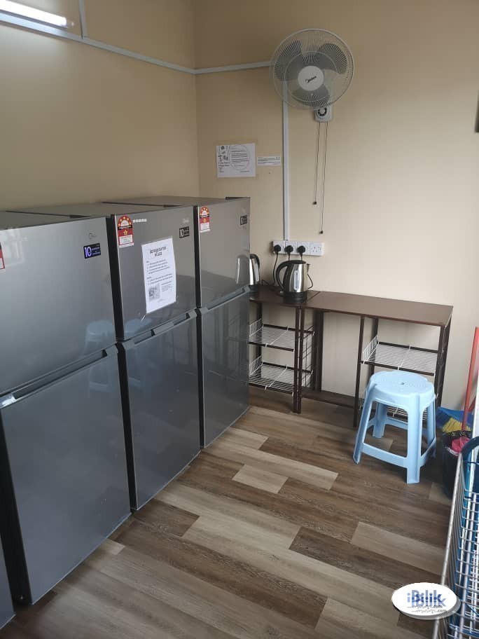 No Deposit ⚡ Middle Room for Rent with Walking distance to MRT / Bus Stop - Image 1