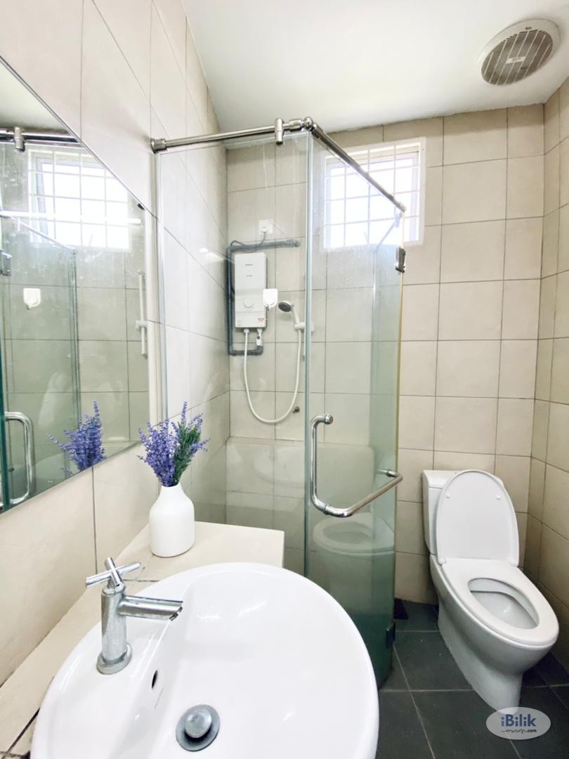 Male Own Attached bathroom Low Deposit - Image 2