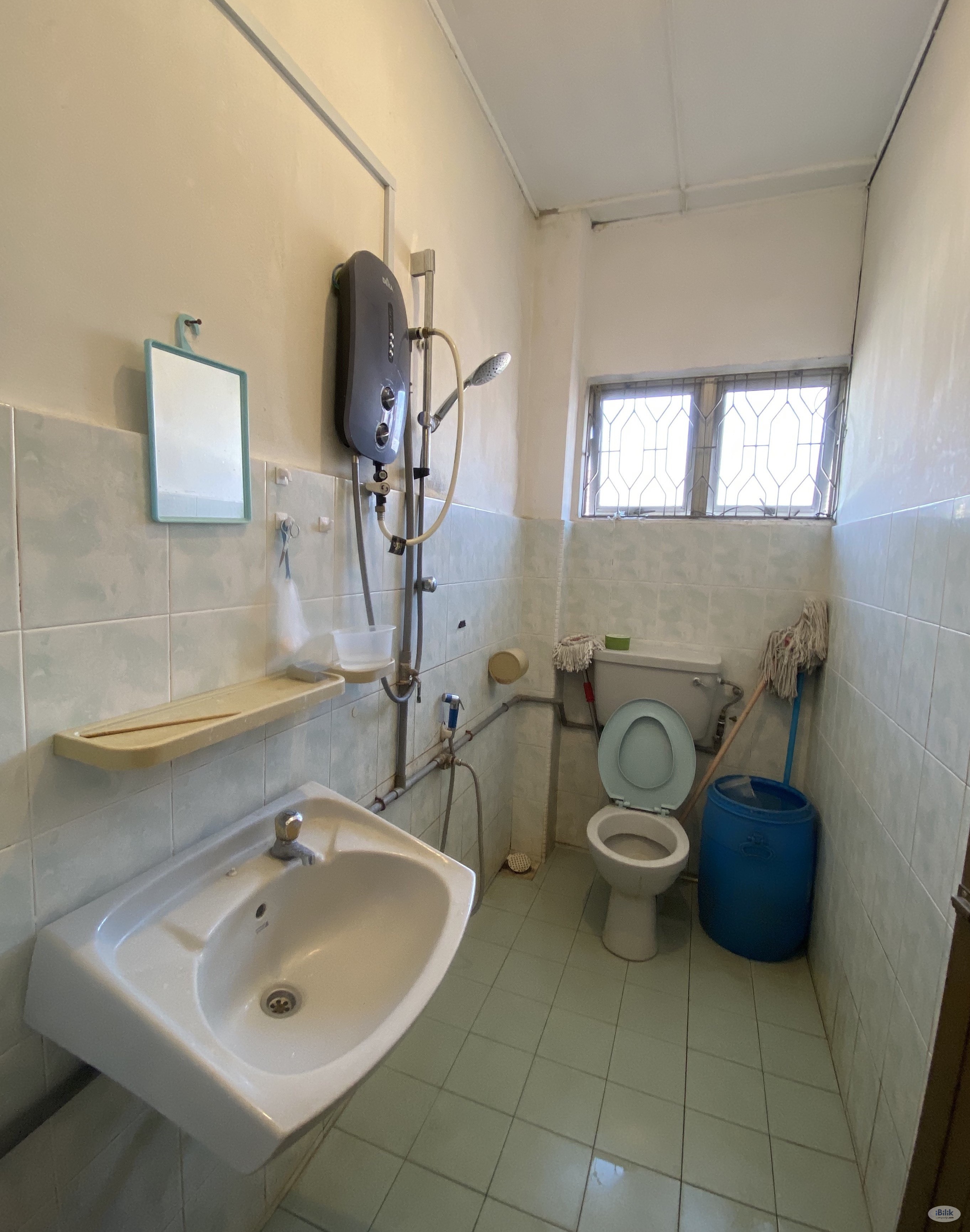 Landed unit single room for rent ‼️🆓🆓🆓one mont rental - Image 2