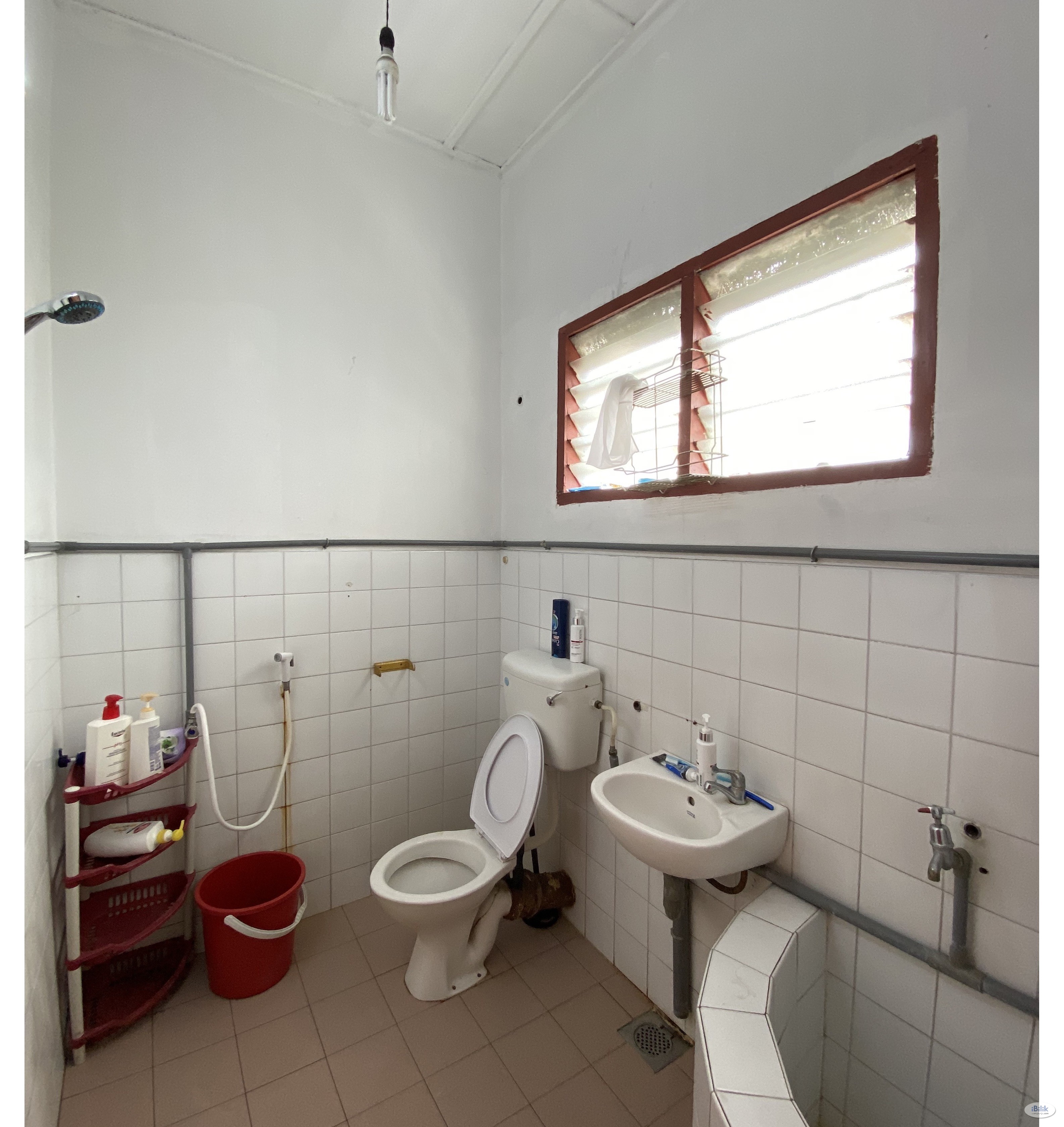 Room for rent in taman Megah - Image 1