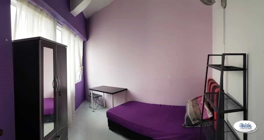 Cosy Middle Room at Tropicana Indah, Tropicana Near Ara Damansara, Bandar Utama - Image 1