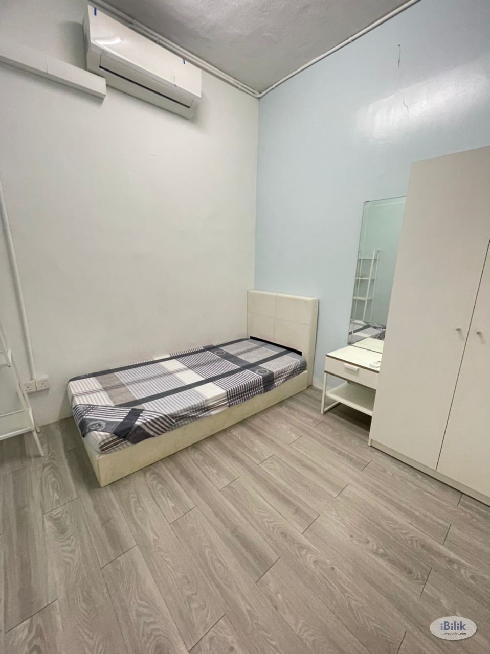 Nearby Collage Middle Room at SS15, Subang Jaya Nearby Inti Collage，Alfa Collage - Image 1