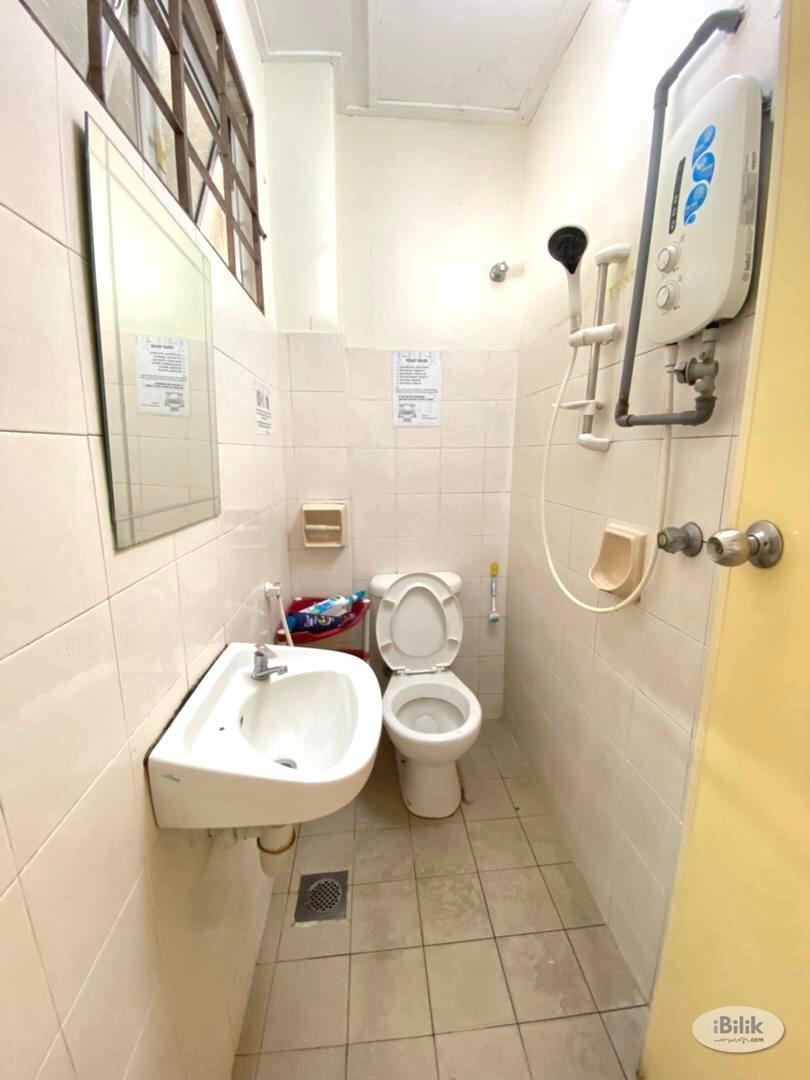 💓Single Room at Bandar Utama  ⭐Near to One Utama , MRT Bandar Utama, 1 Power House , First Avenue , Centre Point , IKEA  - Image 3