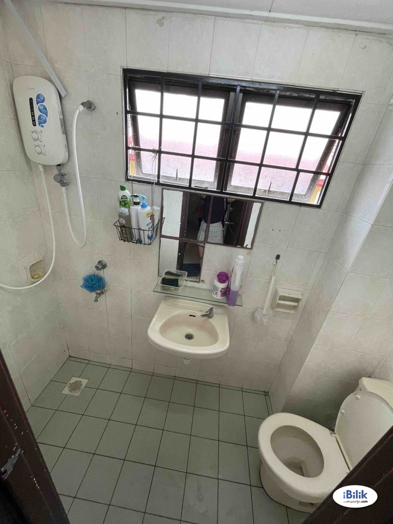 Fast Fast Call Me 📞👉🏻For Viewing📍 BU 11 Middle Room 🏡At Bandar Utama Hot Selling Area⚡️⚡️ - Image 3