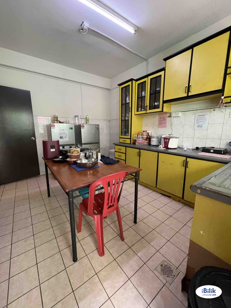 Fast Fast Call Me☎️👉🏻For Viewing📍BU 11  Middle Room 🏡At Bandar Utama ,Hot Selling Area⚡️⚡️⚡️ - Image 1