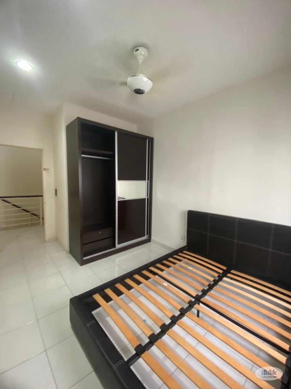 Affordable Room for Rent | Setia Alam | WiFi & Utilities Included - Image 1
