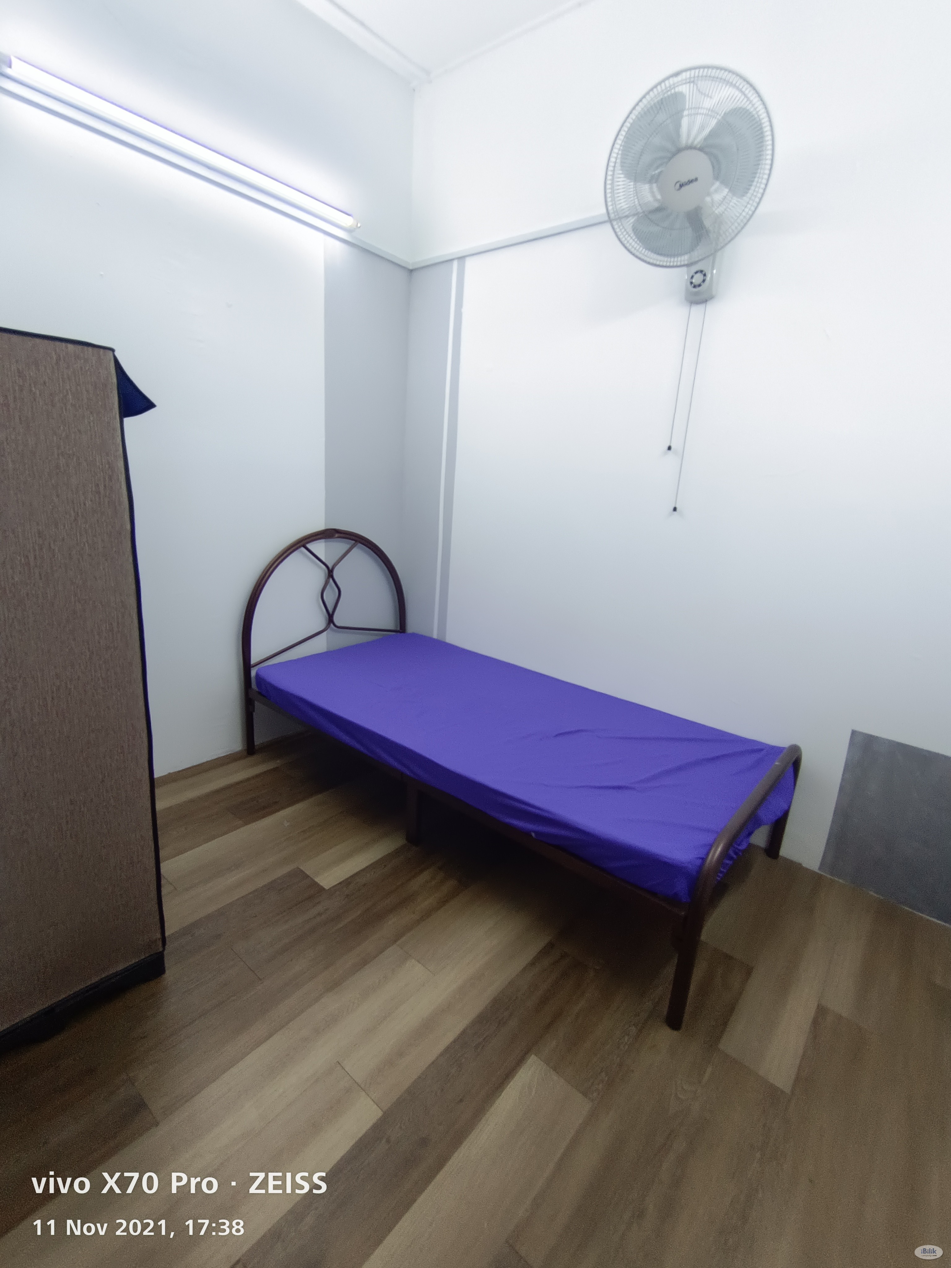 Actual Room for rent at SS2 PJ, 5min Walking distance to LRT Tmn Bahagia - Image 1