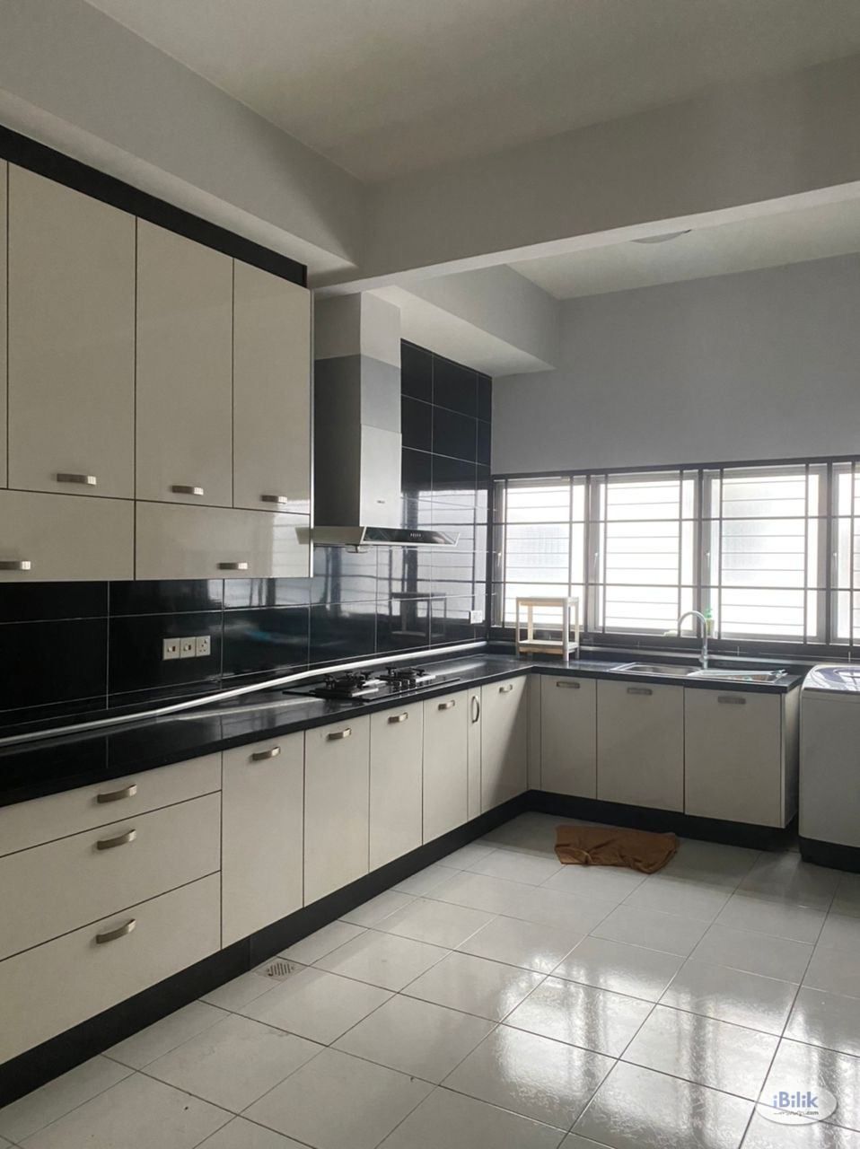 Zero Deposit Master Room For Rent in Damansara Utama, Starling Mall, Uptown Tower - Image 2