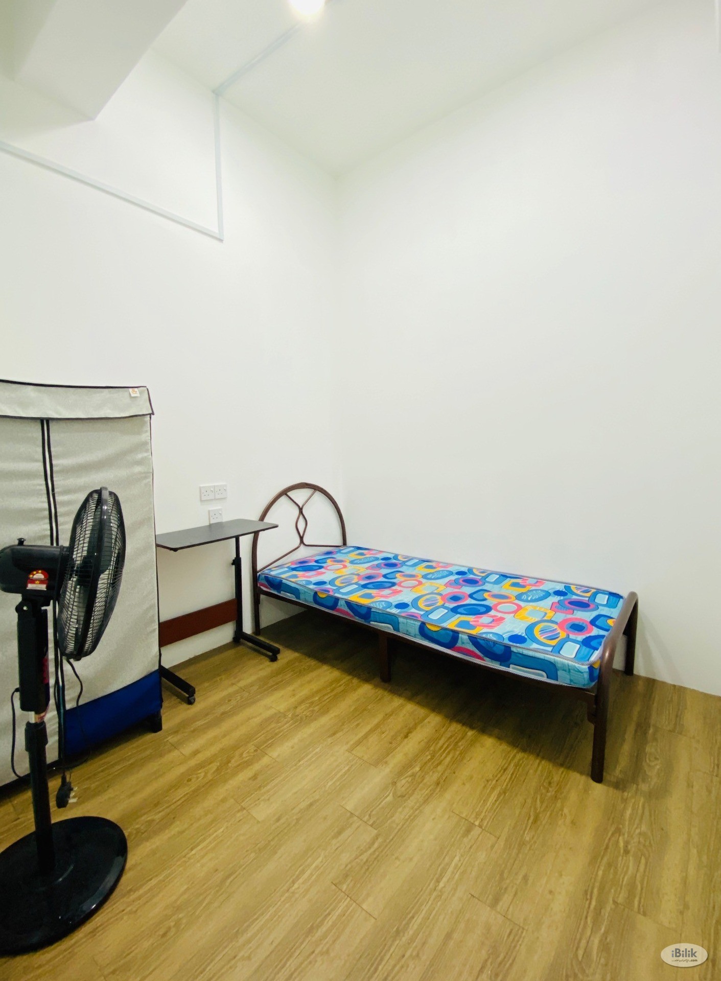 Middle Room at Bandar Utama, One Utama Mall, Mrt One Utama, Centre Point - Image 1