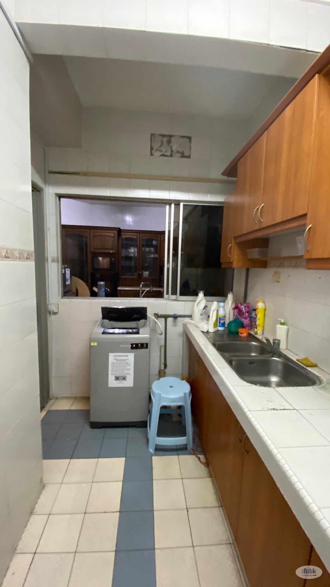 Middle Room at Bandar Utama,, One Utama Mall, Mrt One Utama, Centre Point - Image 3
