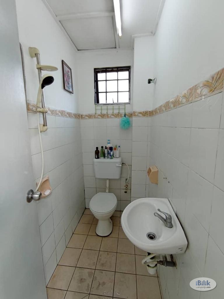 Single Room Include Utility And Wifi At PJ Area😍😍😍 - Image 3
