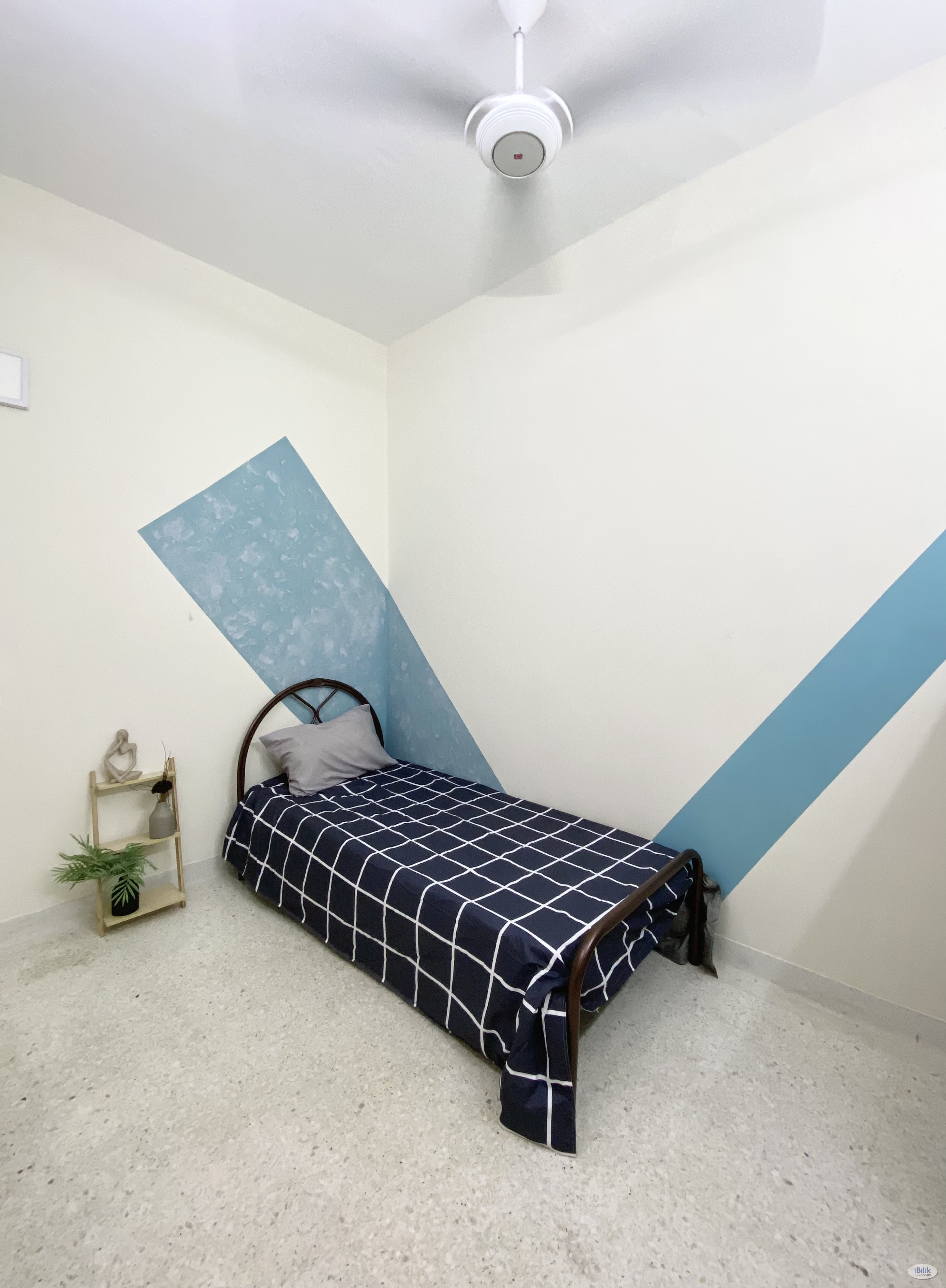 Zero Deposit Single Room for Rent In Taman Seputeh, Walking Distance to Midvalley, Teikyo Japan School, KTM, KL Eco City - Image 1