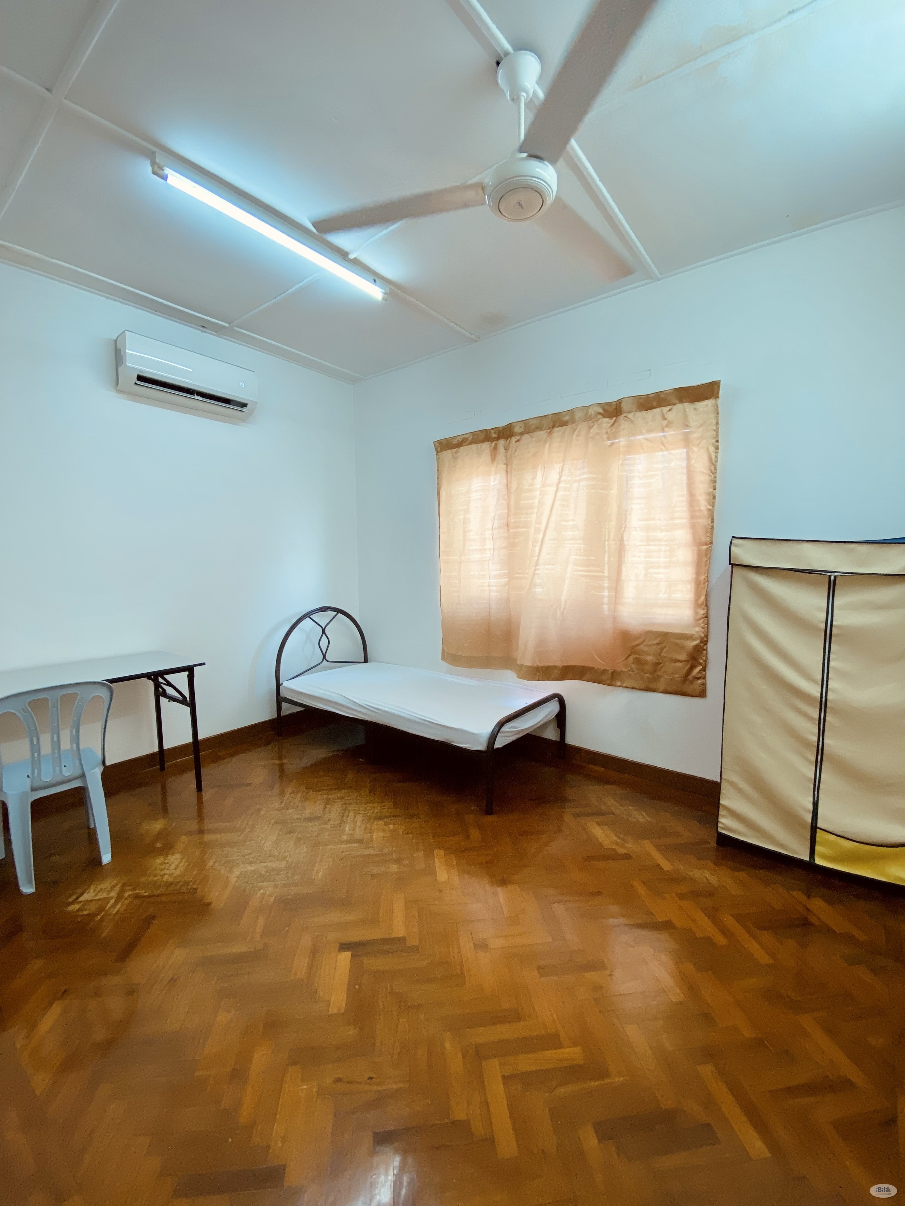 Medium room in Seapark PJ‼️FREE ONE MONTH RENTAL - Image 1
