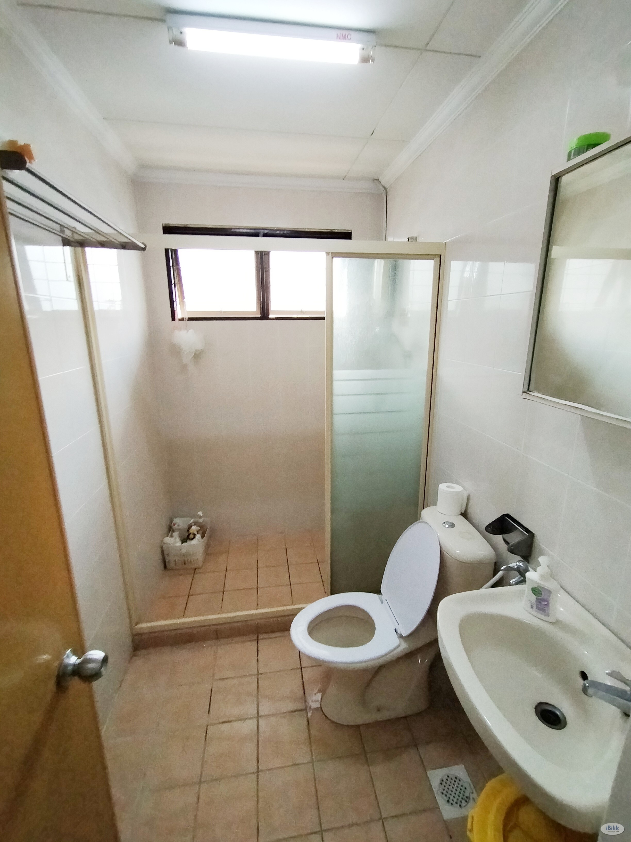 Free Deposit! Room Available For Rent in BU1 Bandar Utama Walking to MRT Station - Image 2