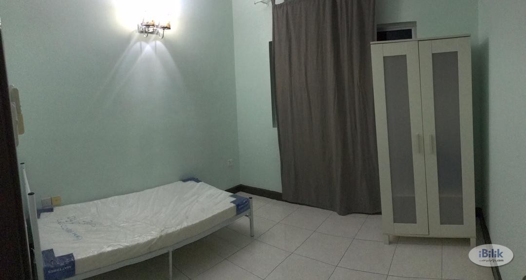 Middle Room at Metropolitan Square, Damansara Perdana no Partition - Image 1