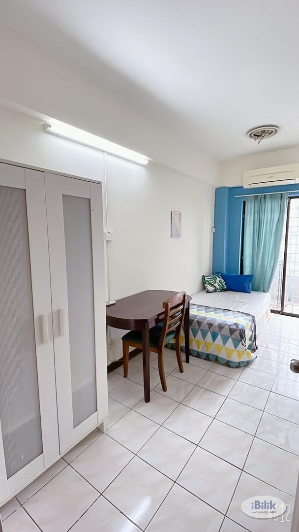 Single Room at Vista Komanwel, Bukit Jalil - Image 1