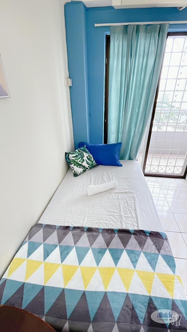 Single Room at Vista Komanwel, Bukit Jalil - Image 2