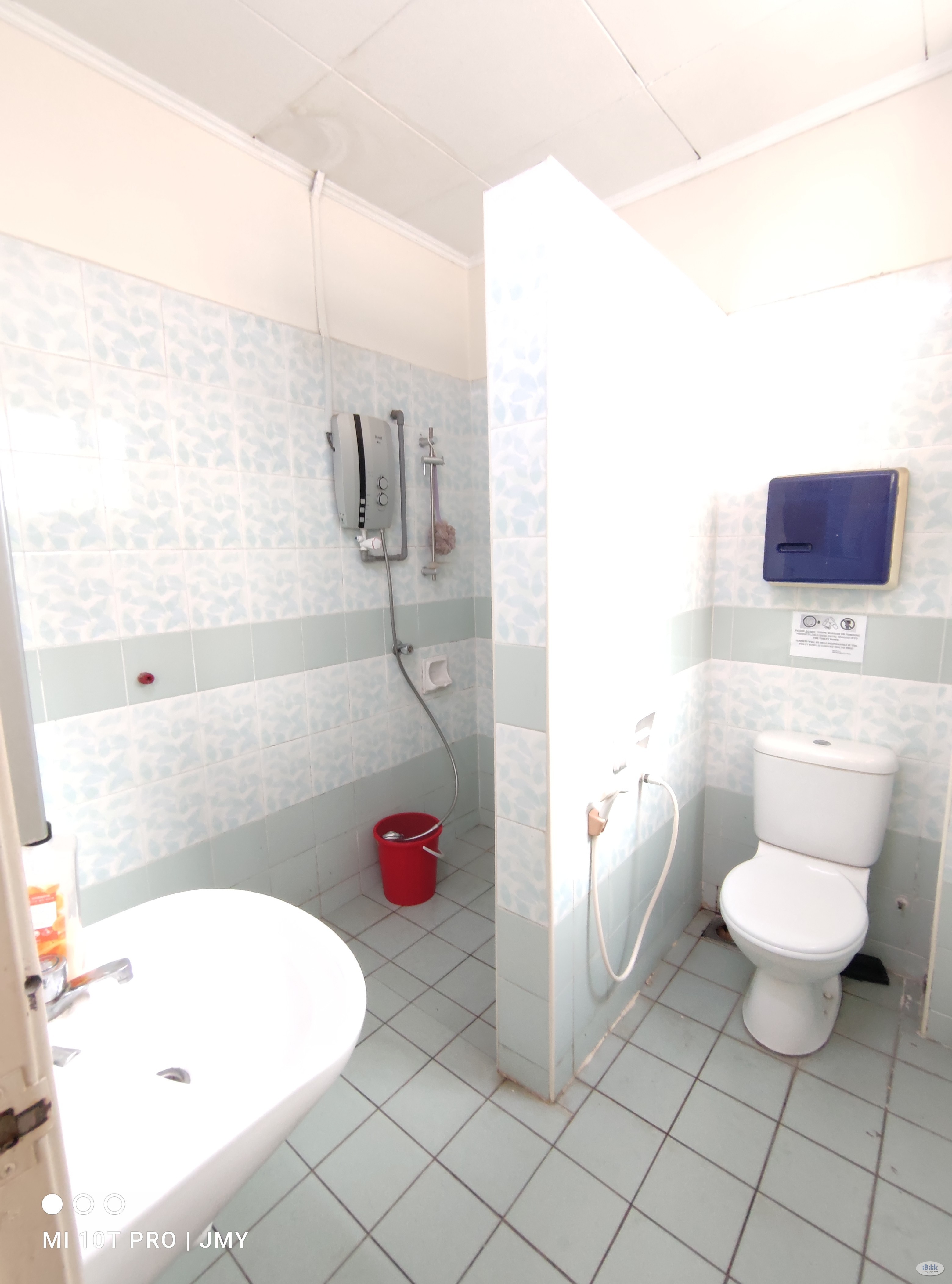 MRT MUTIARA DAMANSARA. ,Single room walking distance to Surian Tower, Lotus Damansara , The Curve ,IKEA - Image 3