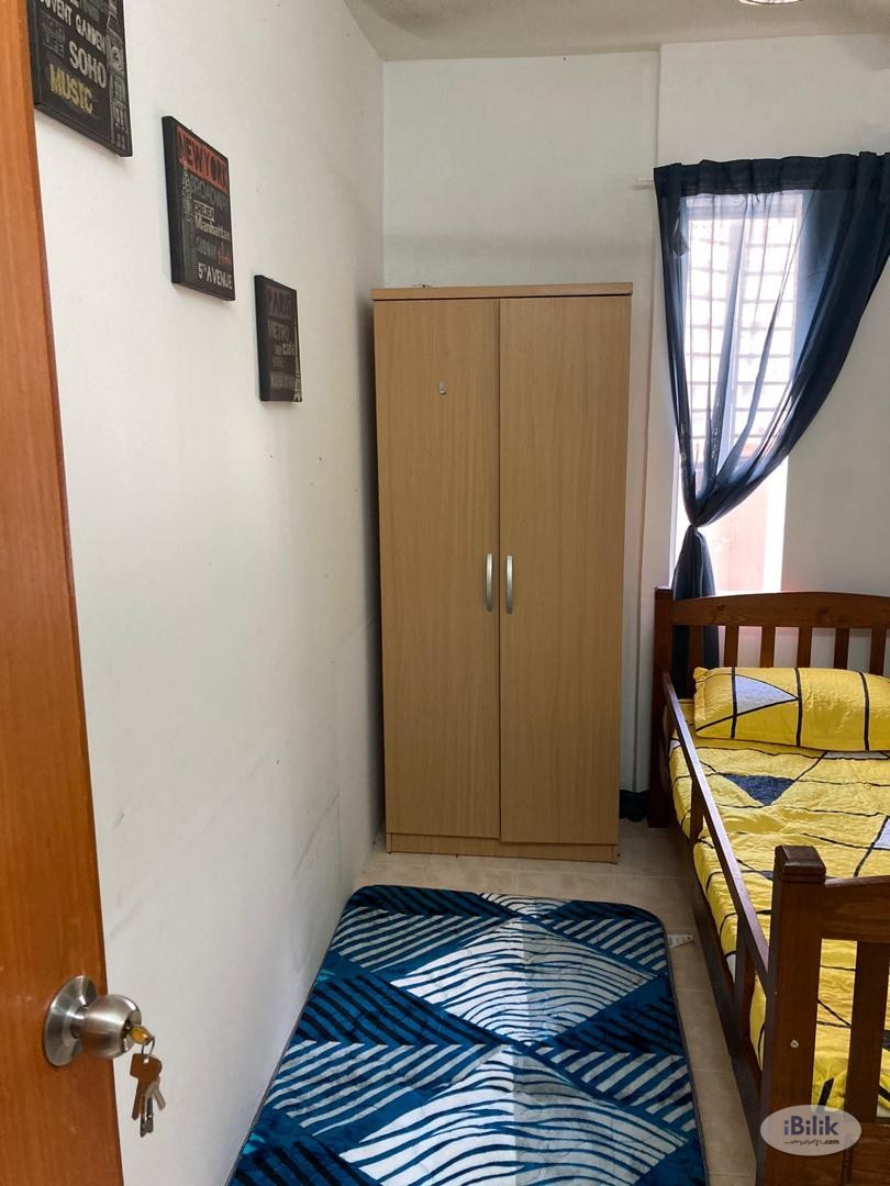 Single Room at Damai Apartment, Subang Bestari - Image 1