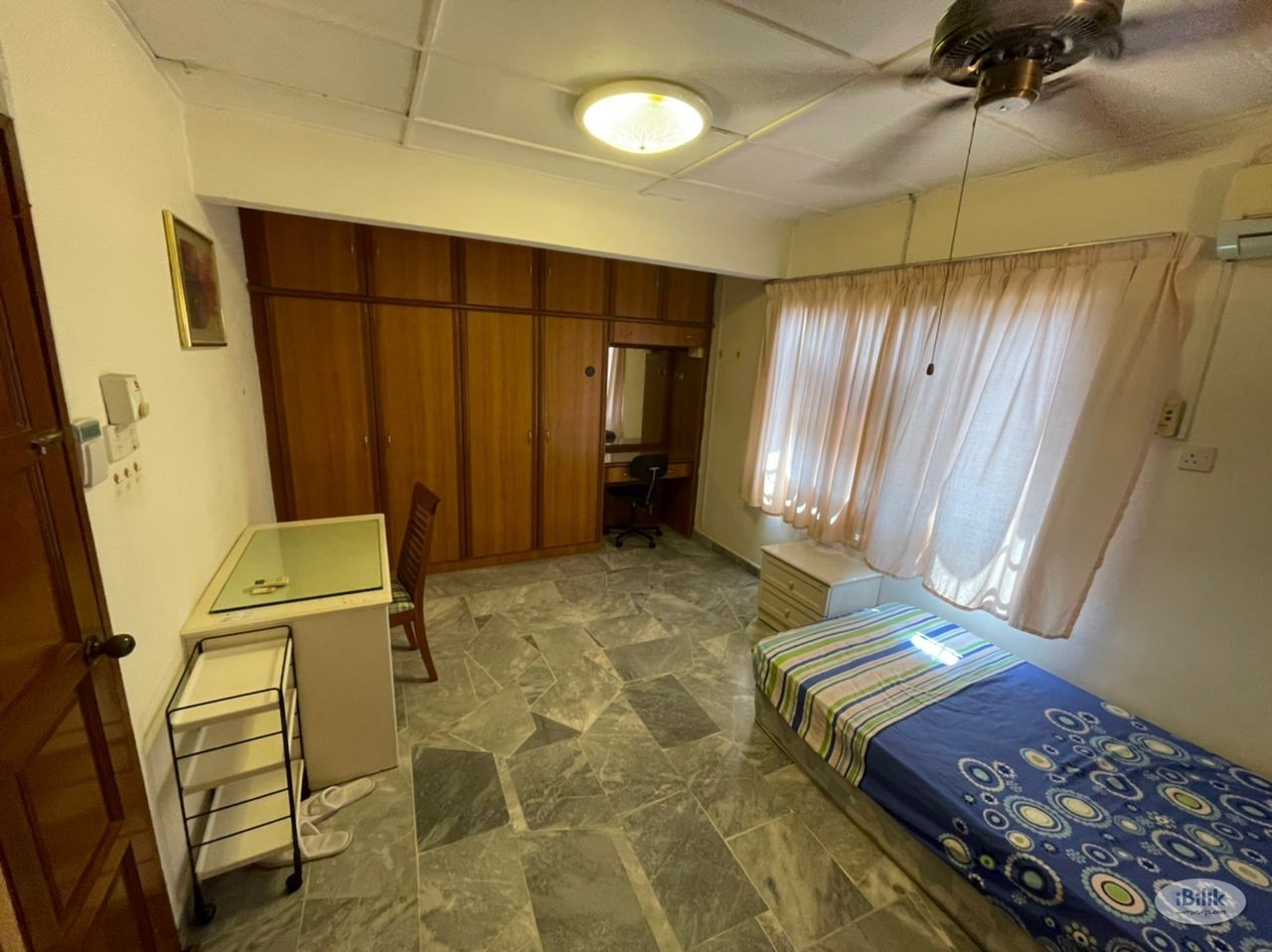 Master Room landed double storey corner unit at Pandan Jaya many car park - Image 1
