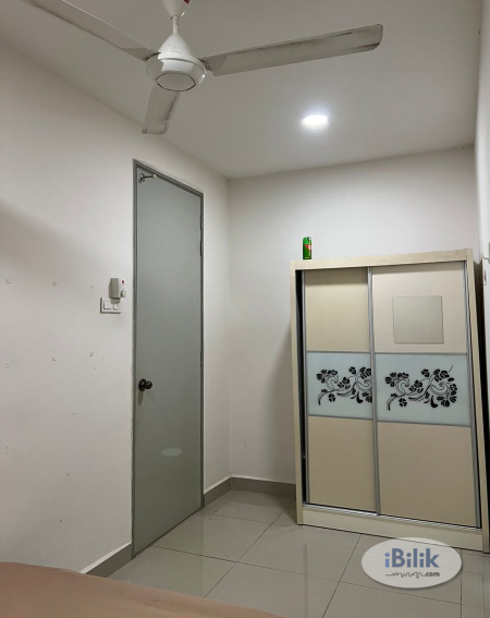 Middle Room at Suasana Lumayan, Bandar Sri Permaisuri - Image 2