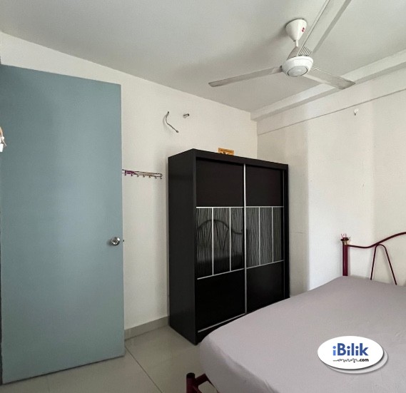 Middle Room at Suasana Lumayan, Bandar Sri Permaisuri - Image 3