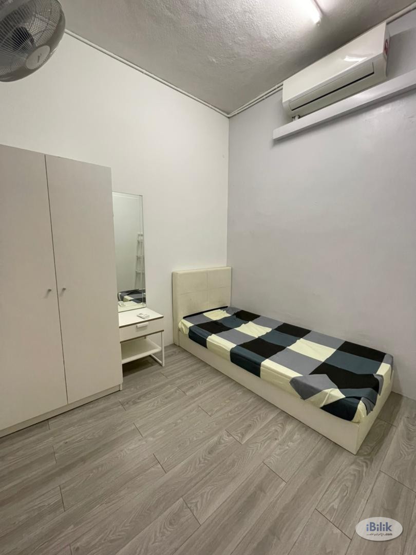 Zero Deposit! Room at Subang Jaya, Nearby SS15 LRT Station - Image 2