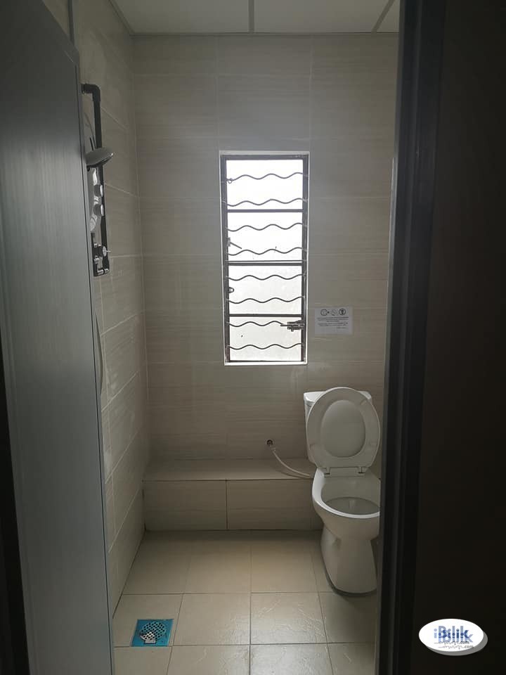 Single Room at Sungai Besi, Kuala Lumpur Near Sungai Besi LRT Station - Image 3