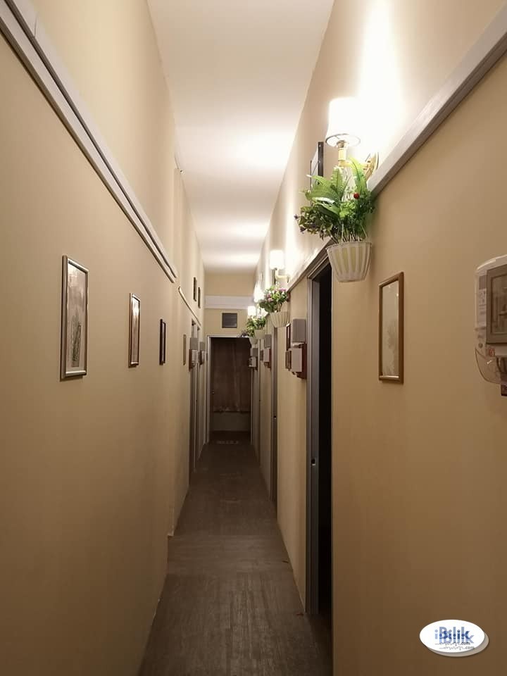Nearby LRT Station 🚡 Single Room at Sungai Besi, Kuala Lumpur with High Speed WIFI 📶 - Image 2