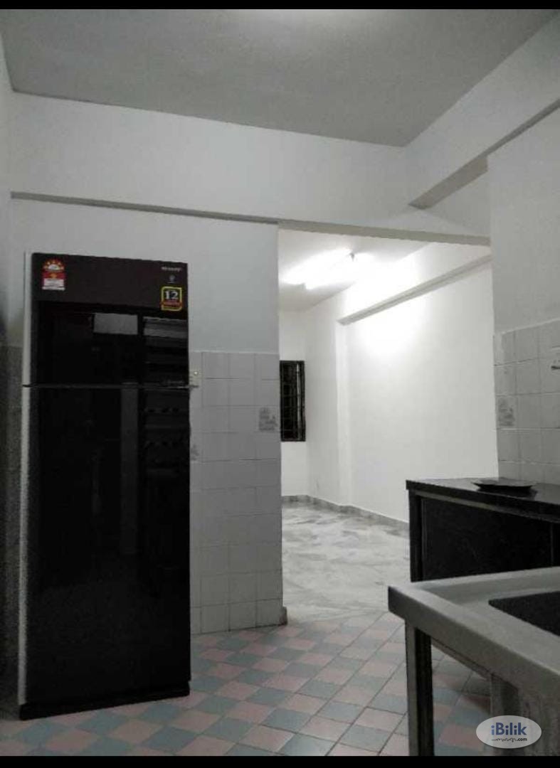 Newly Painted Middle Room at Menara Alpha, Wangsa Maju - Image 4
