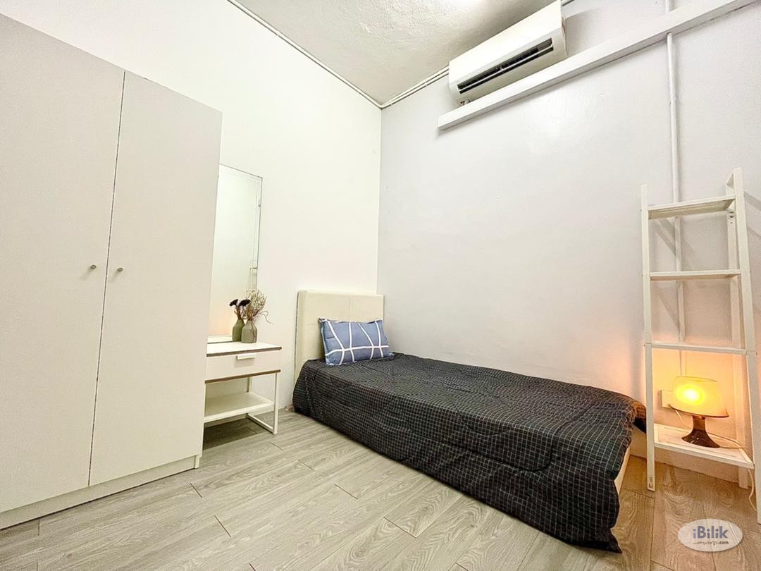 Stay First Pay Later! Middle Room at SS15 @ Subang Jaya, Selangor Near INTI College - Image 1