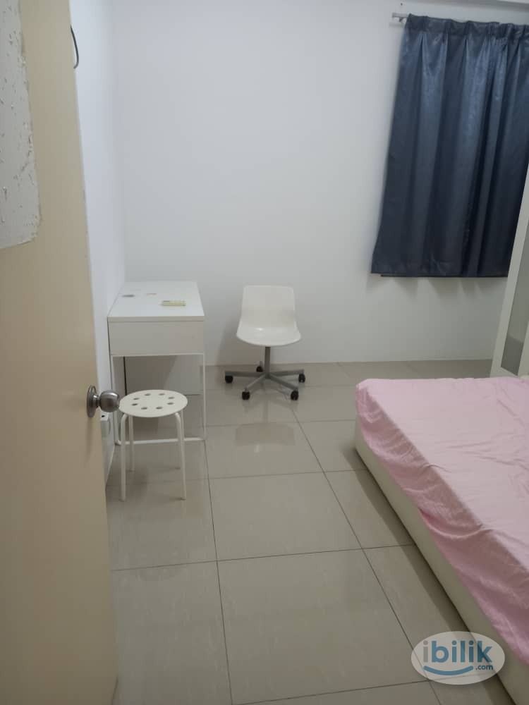 Middle Room at Mahkota Residence, Bandar Mahkota Cheras - Image 4