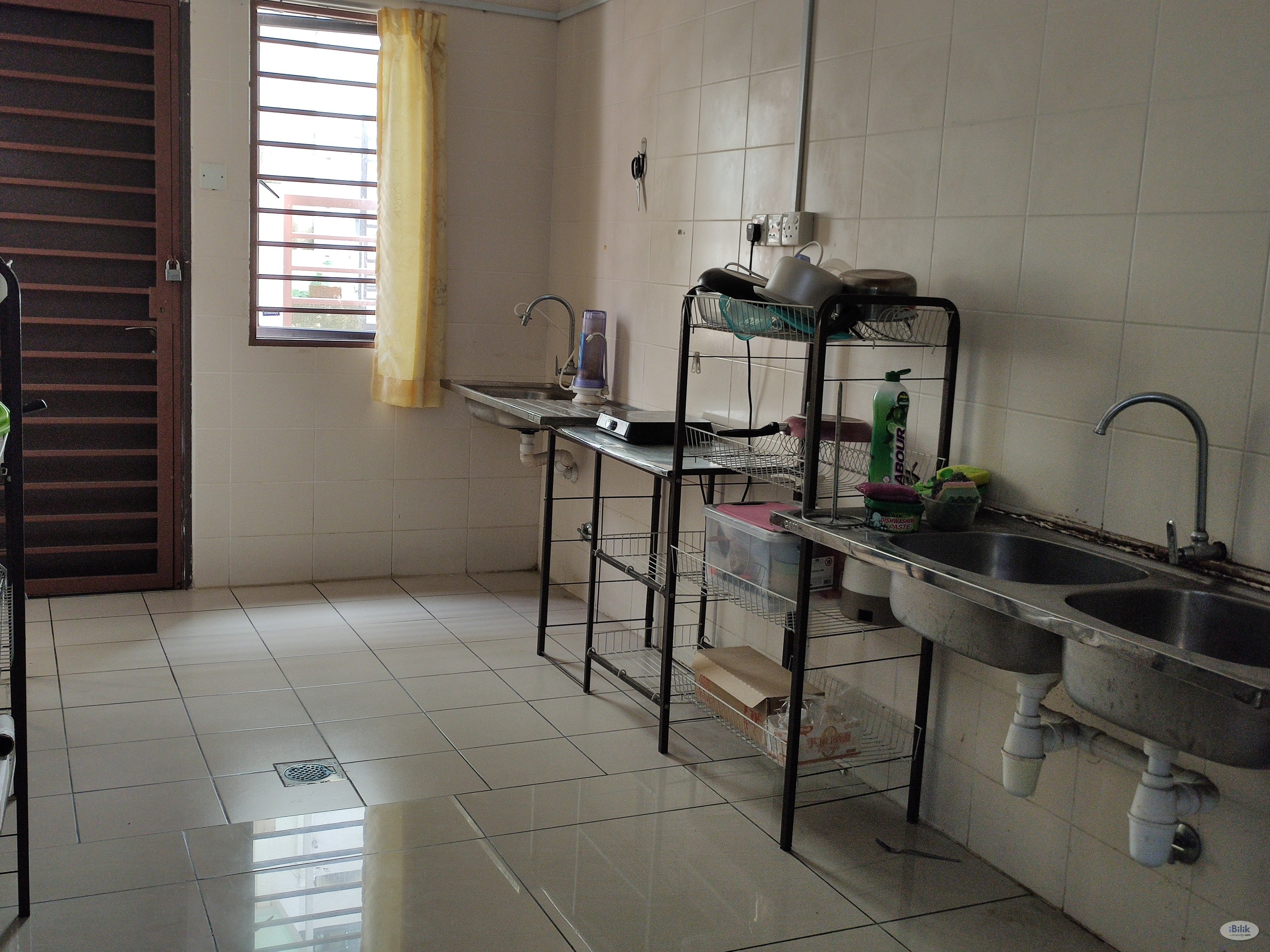 Bandar Kinrara, Puchong ❤️ With Balcony & with Bathtub AirCond Master Room with Private Bathroom ❤️ FREE WIFI - Image 4