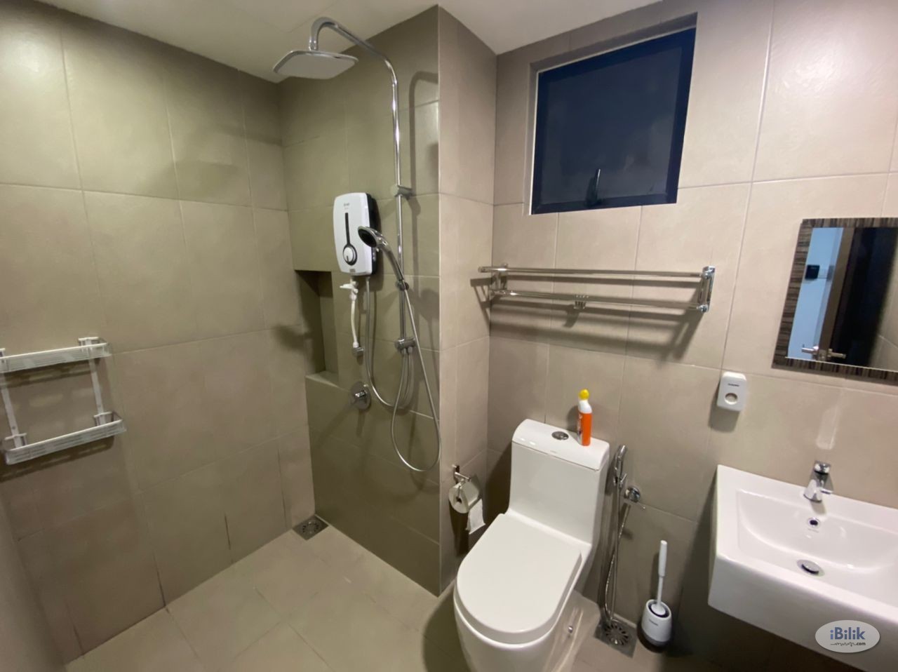 [Master Room][Move In Immediately] Astetica Residences, Seri Kembangan - Image 2
