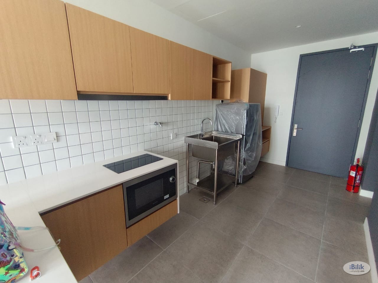 Middle Room at Bandar Sunway, Petaling Jaya - Image 4