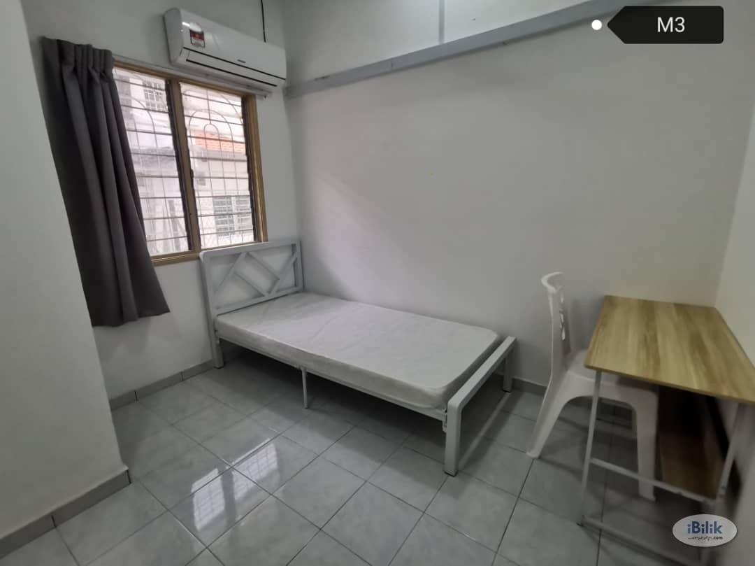 Zero Deposit Medium Room for Rent in Bukit Rimau, Kota Kemuning, Rimbayu, Gamuda Walk - Image 1