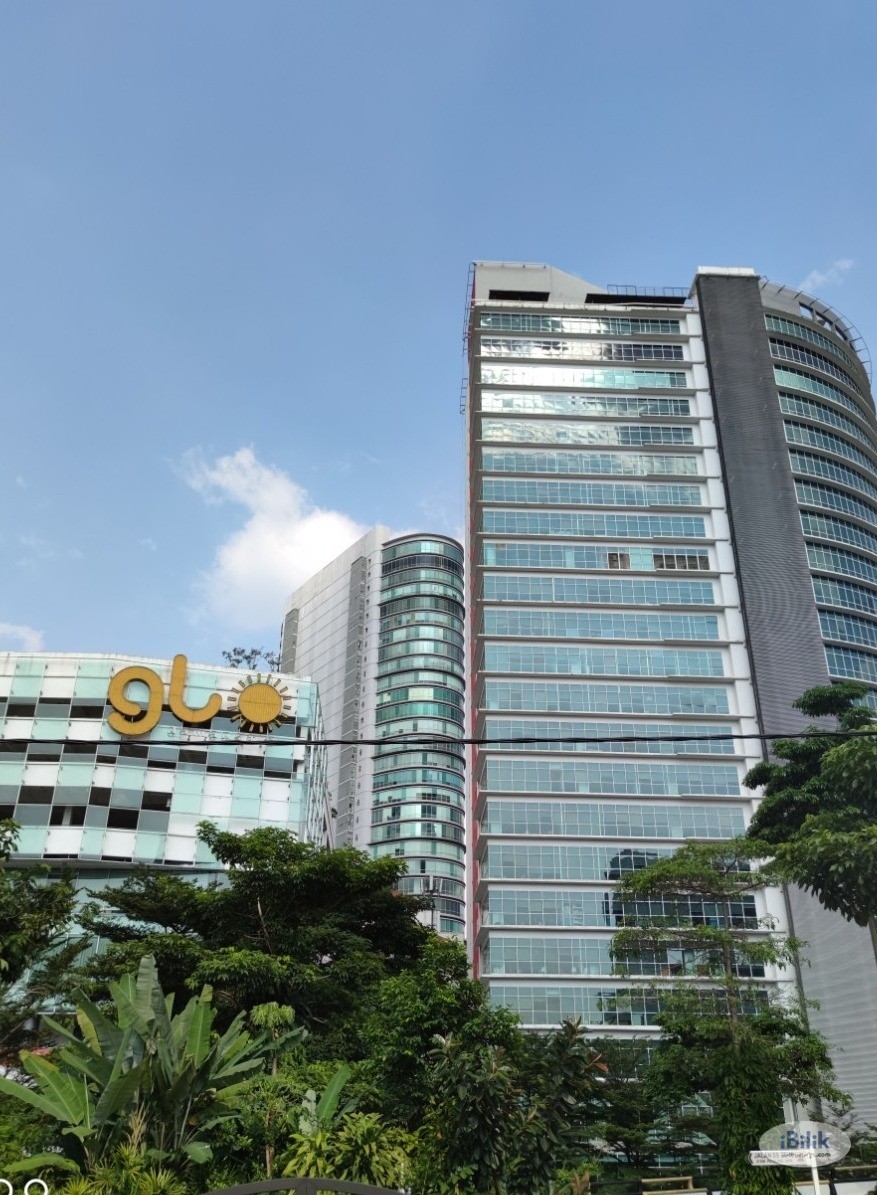 🌈Middle Room at Damansara Kim  landed house opposite Glomac Damansara, TM One , Oval DAMANSARA , 650m walking distance t - Image 5