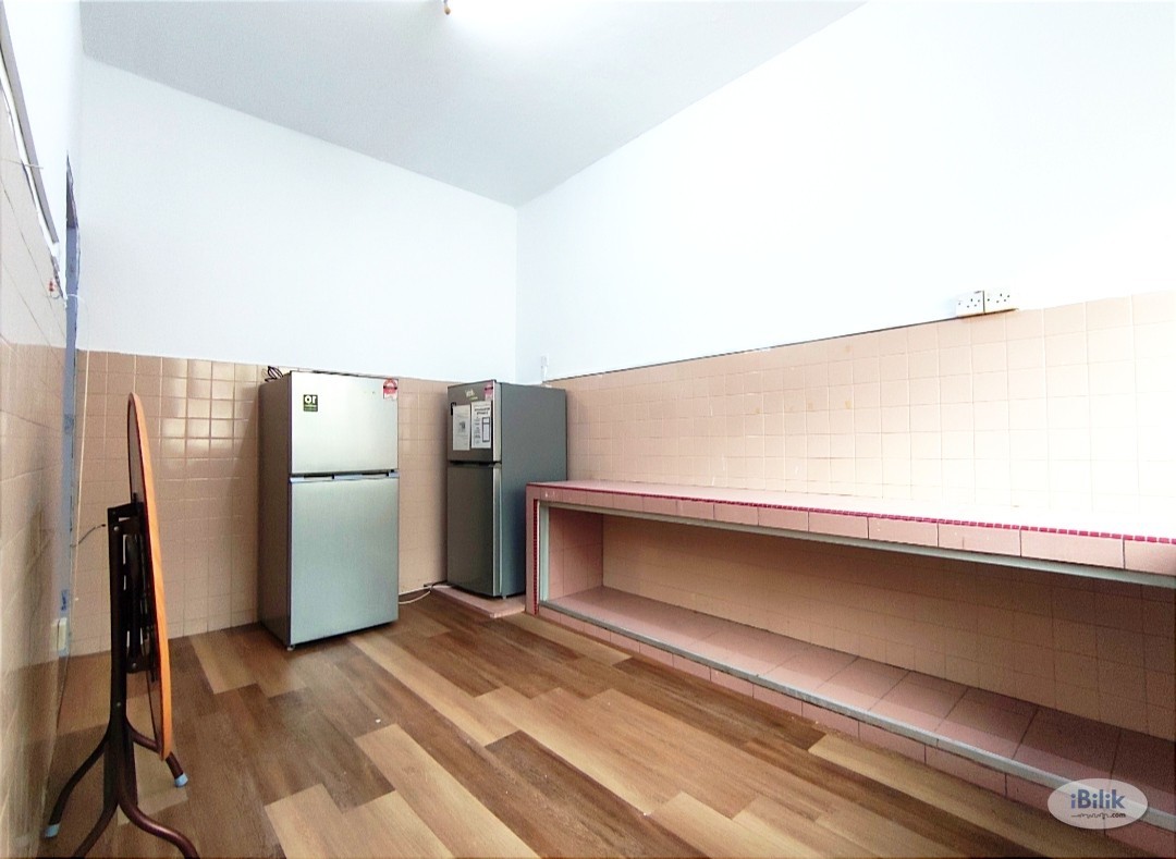 🌈🚄650m walking distance to TTDI MRT 🚆🚇 Strategy location Empty medium room landed house opposite Glomac Damansara, TM On - Image 5