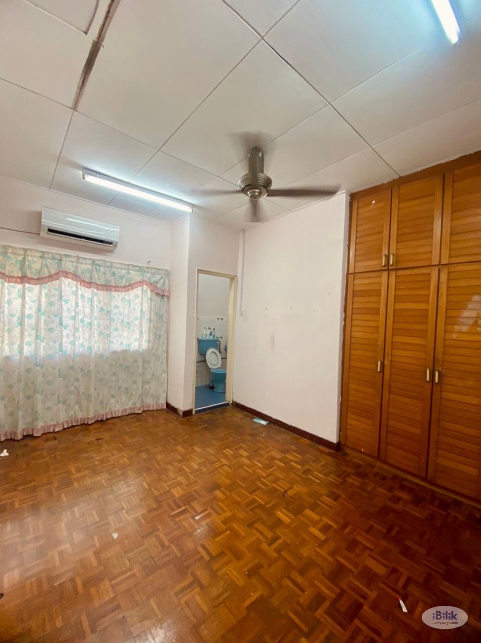 Zero Deposit Medium Room For Rent in Damansara Utama, Walking Distance to Starling Mall, Uptown, Bus Stop - Image 1