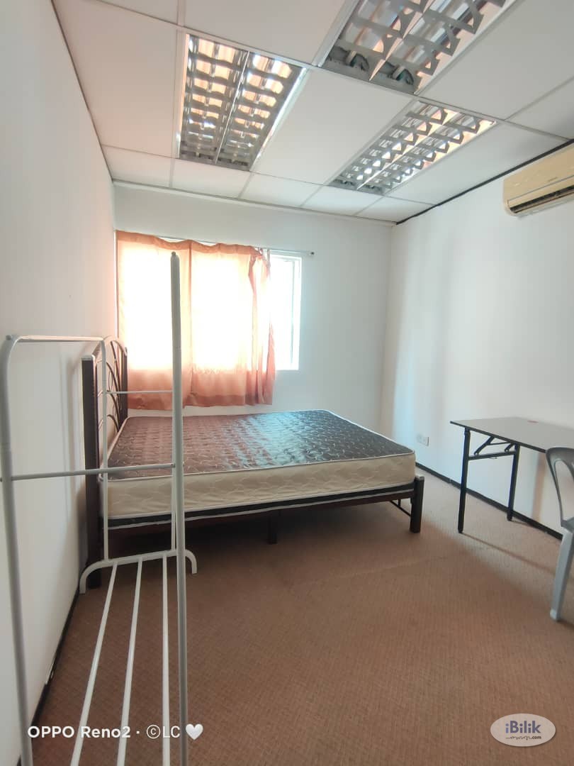 Middle Room at Dataran Sunway, Kota Damansara - Image 1