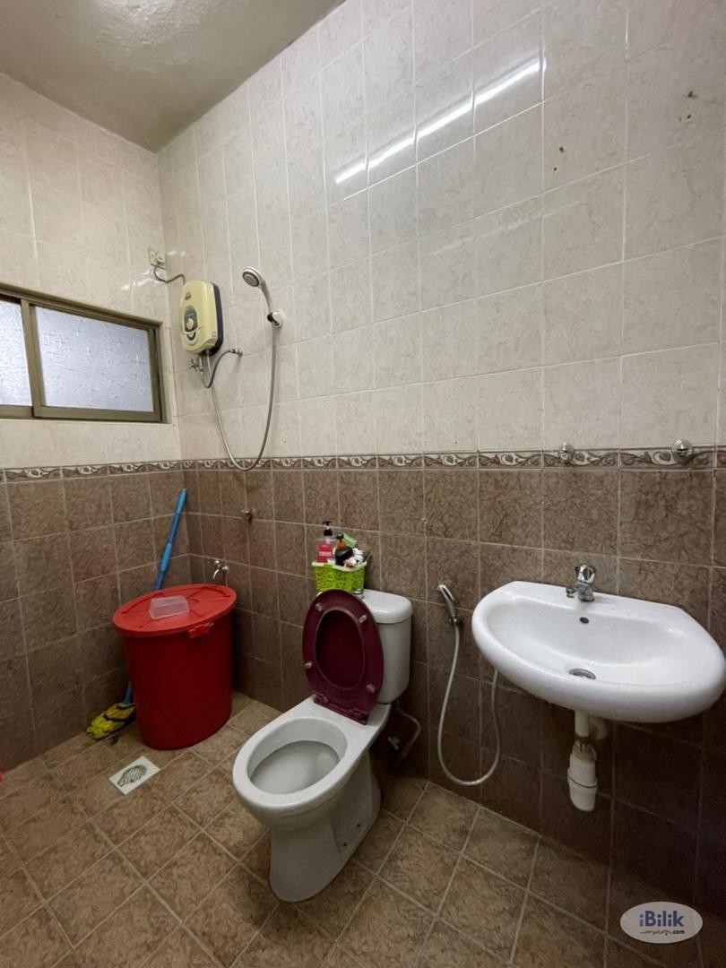💥💥LAST MASTER ROOM for rent at Bandar Puchong Jaya💥💥 - Image 4