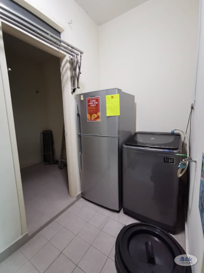 Large Room Casa Kiara II, Mont Kiara, Gardens School, Verve Suites and Gateway Kiaramas !!! - Image 4