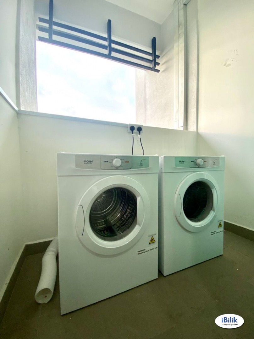Middle Room at i-City, Shah Alam - Image 4